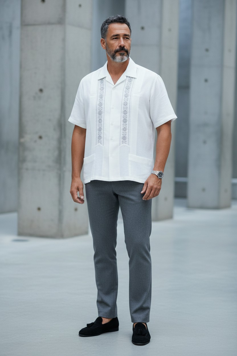 Guayabera Blanca · Plata